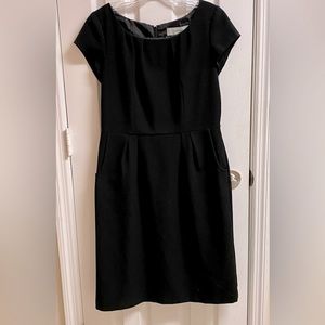 Merona black dress with lining and pockets. Like new.